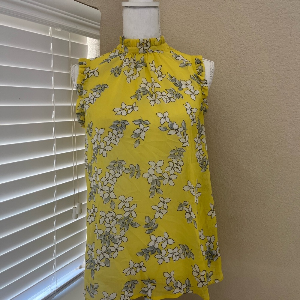 Who What Wear Yellow Floral Blouse